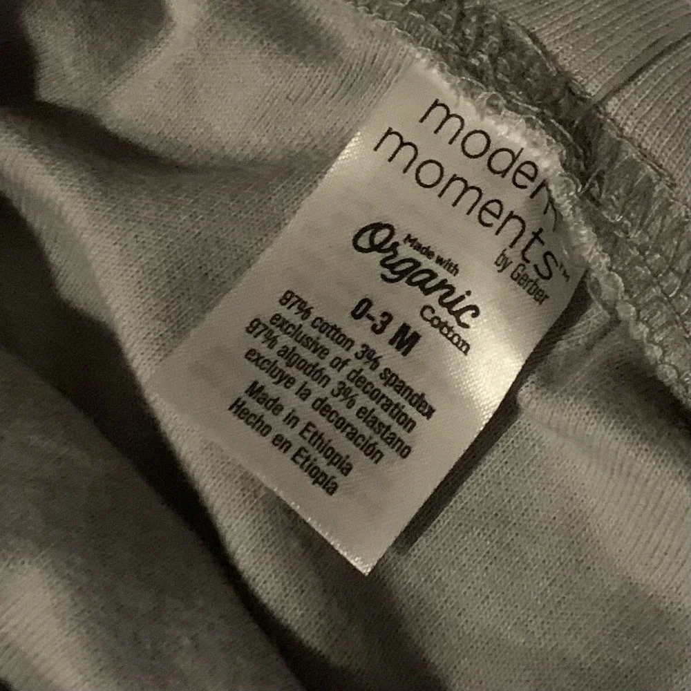 Modern Moments by Gerber Organic Baby Boy Shorts 0-3 Months Gray New with Tags